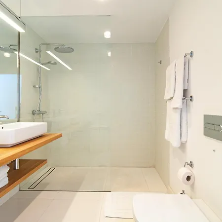 Luxurious In Terrazas Del Duque Адехе