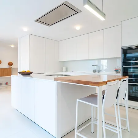 Luxurious In Terrazas Del Duque 아파트 *