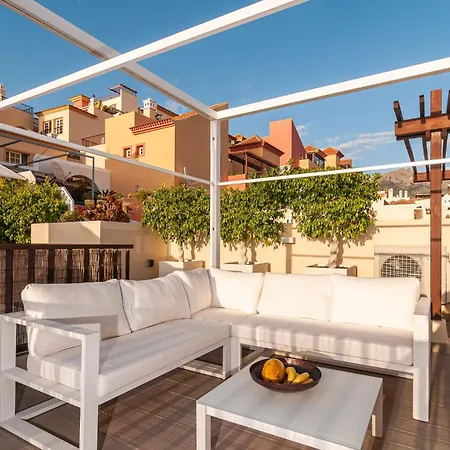 아파트 Luxurious In Terrazas Del Duque 아데제